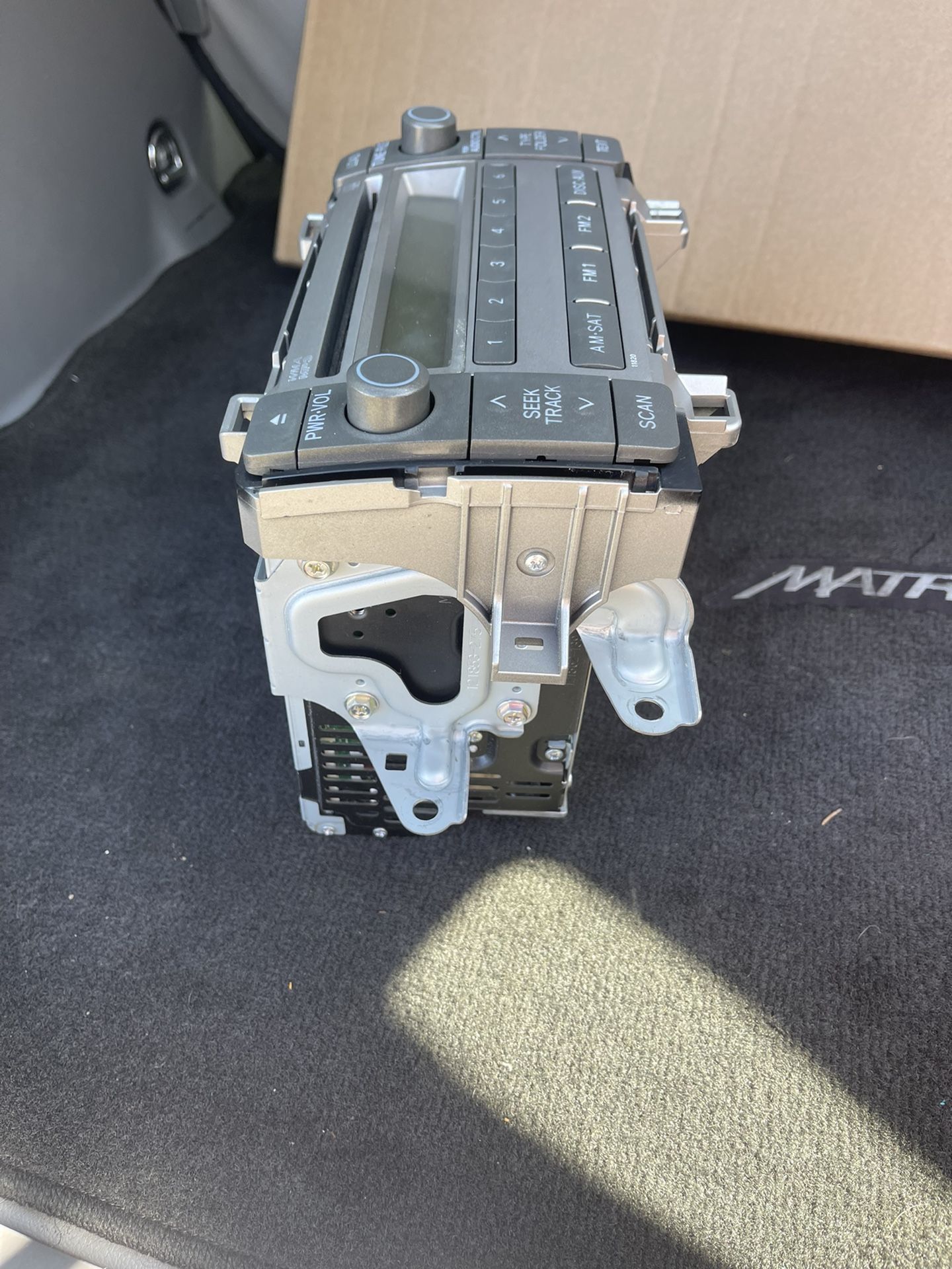 2009 toyota matrix s factory radio