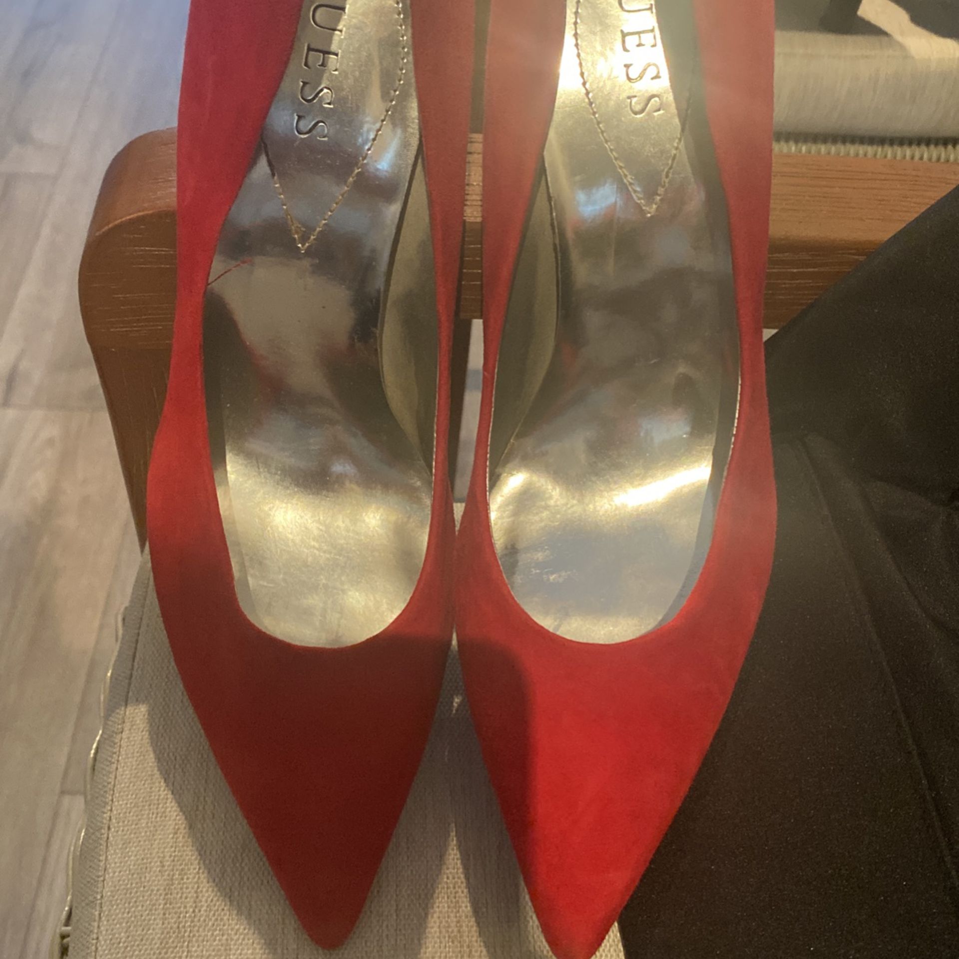 Women’s Red Guess Suede Heels Size 10M