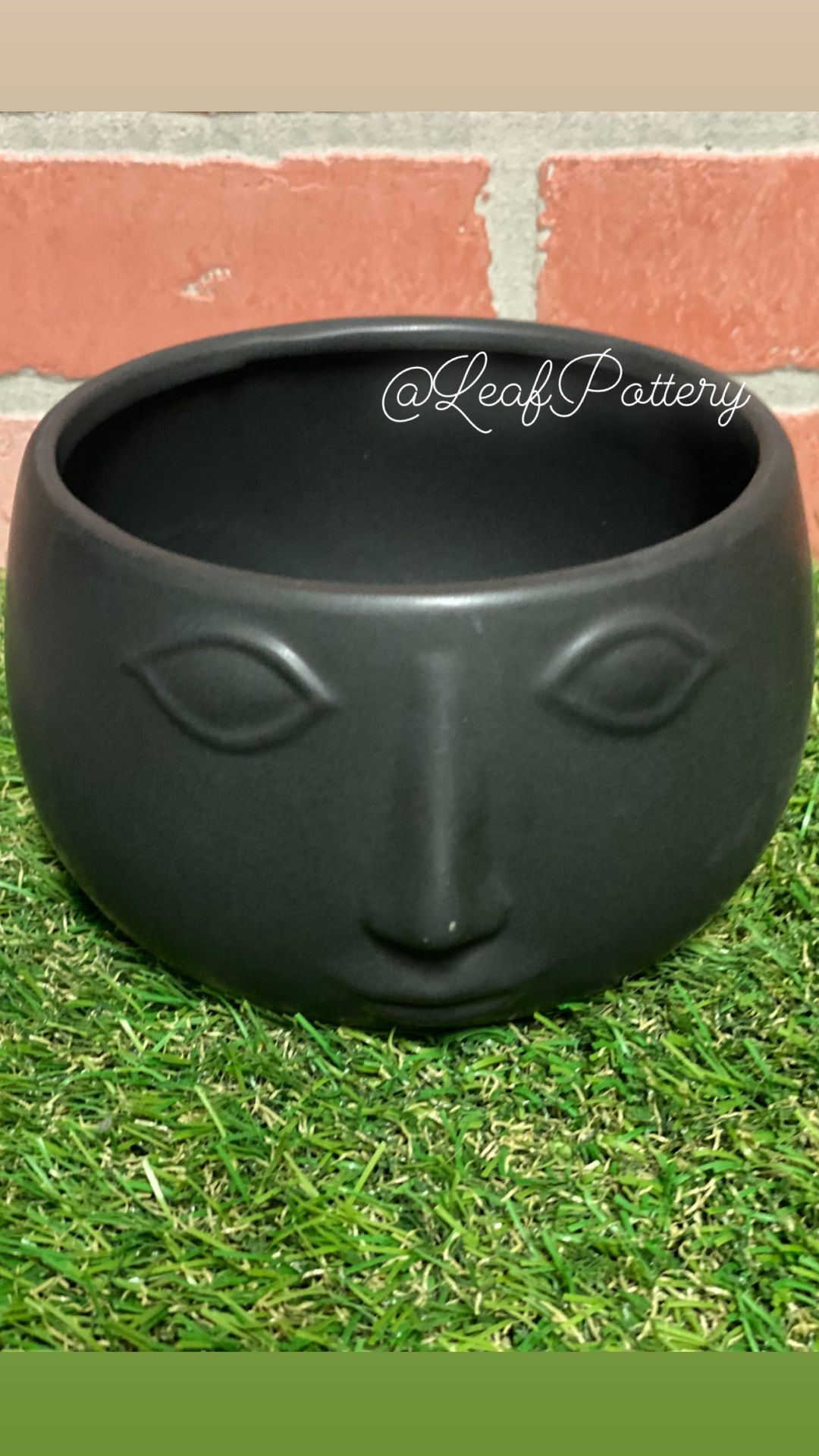 Lowy Ceramic Planter Pot
