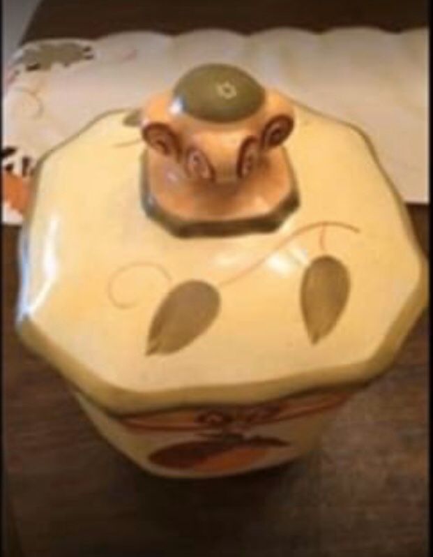 Ceramic Storage / Cookie Jar