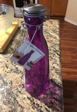 New purple glass carafe with lid and handle Thumbnail