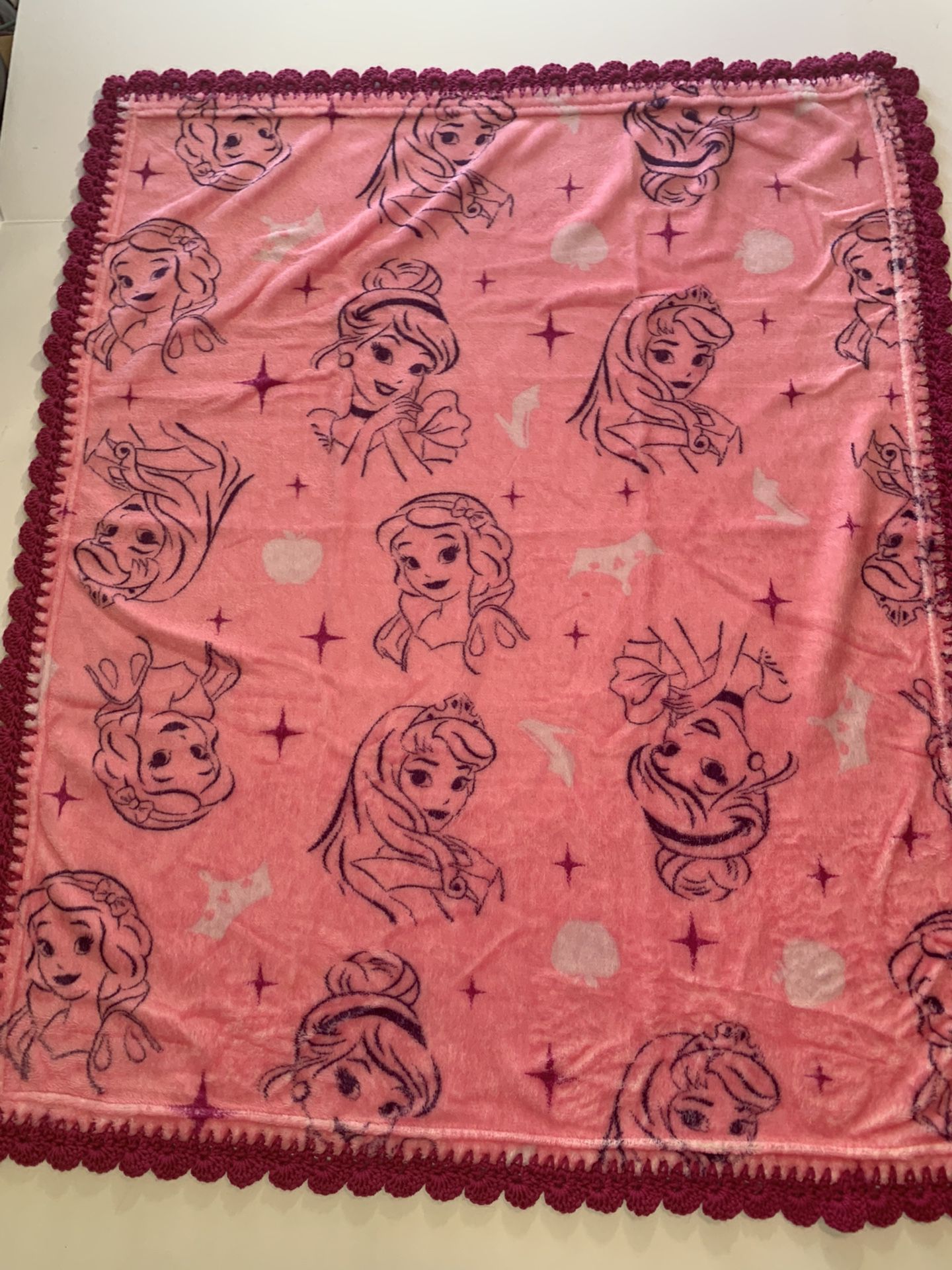 Disney Princess Cinderella SnowWhite & Aurora Crochet Baby Blanket Gift Set