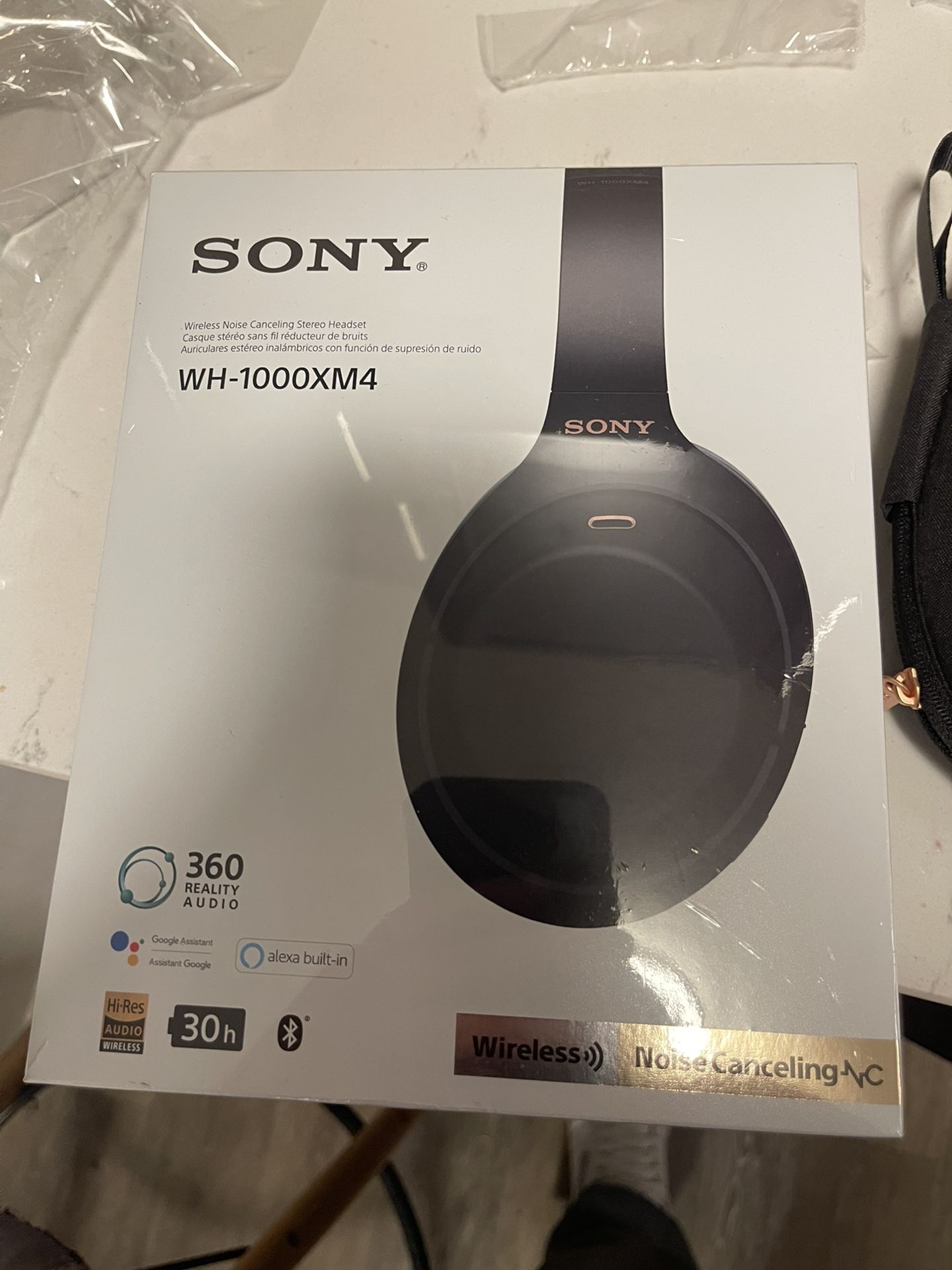NEW SONY M4 NOISE CANCELLING HEADPHONES