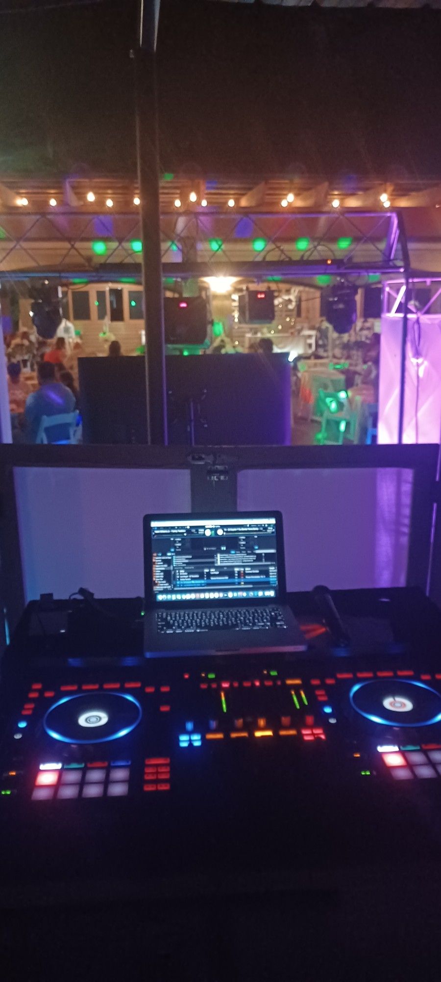 Dj Mike G .weddings,XV'S,ETC...