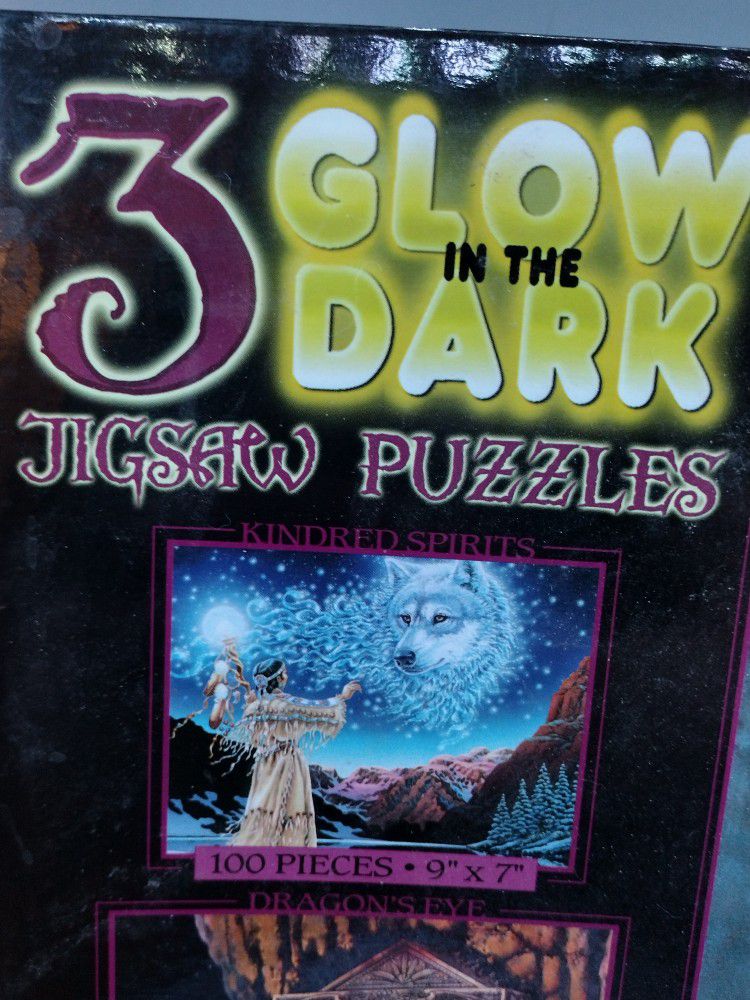 2003 Ceaco 3 In 1 Glow In The Dark Jigsaw Puzzle,  Wizard Themed,