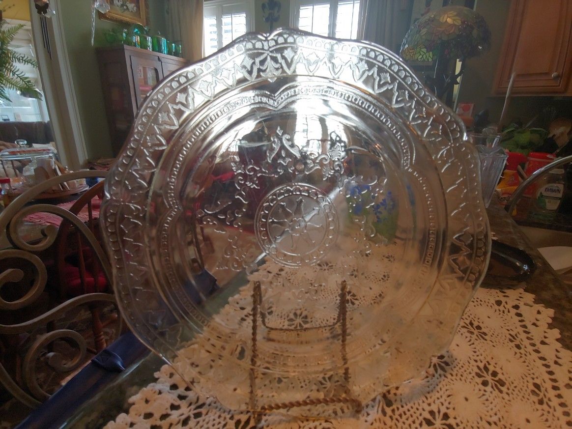 TWO DEPRESSION GLASS PIECES