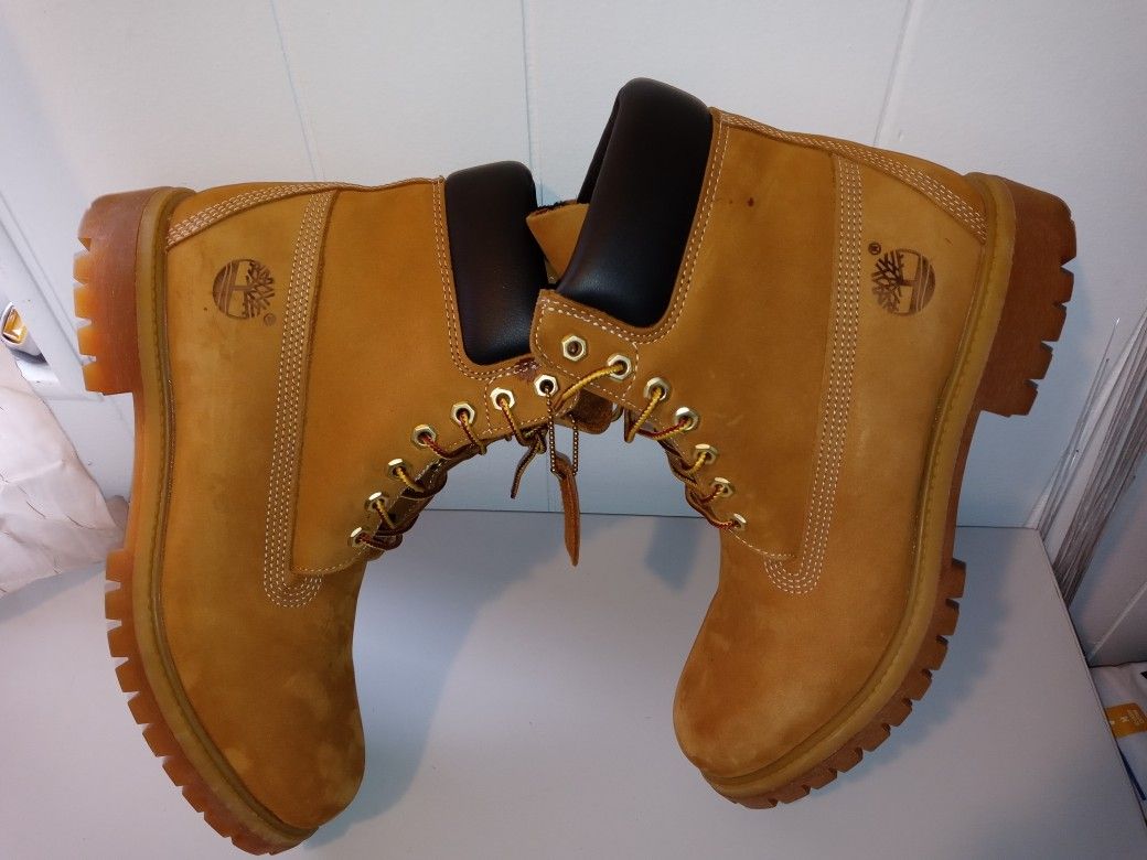 Timberland Waterproof Boots. Men size 10. Good Condition