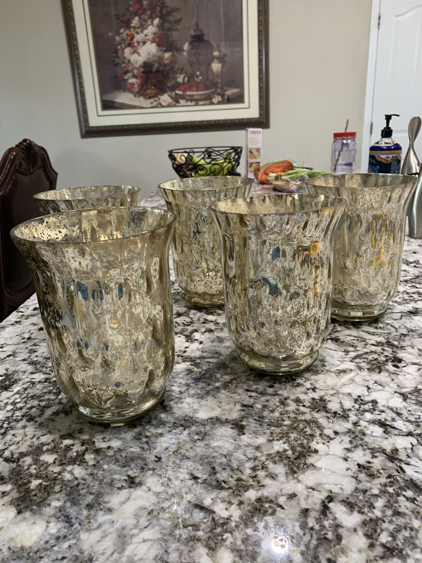 Decoration Vases for Home, Wedding, Anniversary or Any Other Celebration