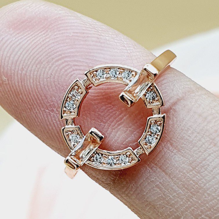 "Trendy Design Zircon Unique Hollow Rings for Women, PD788
 
  