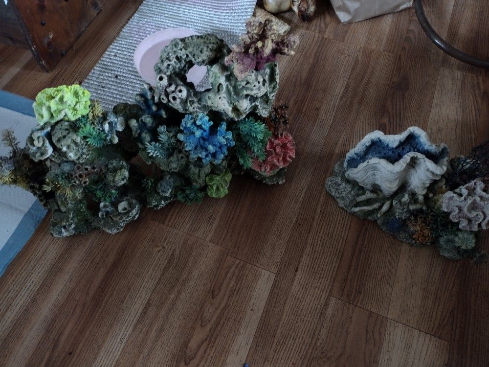 Large Fish Tank Decorations