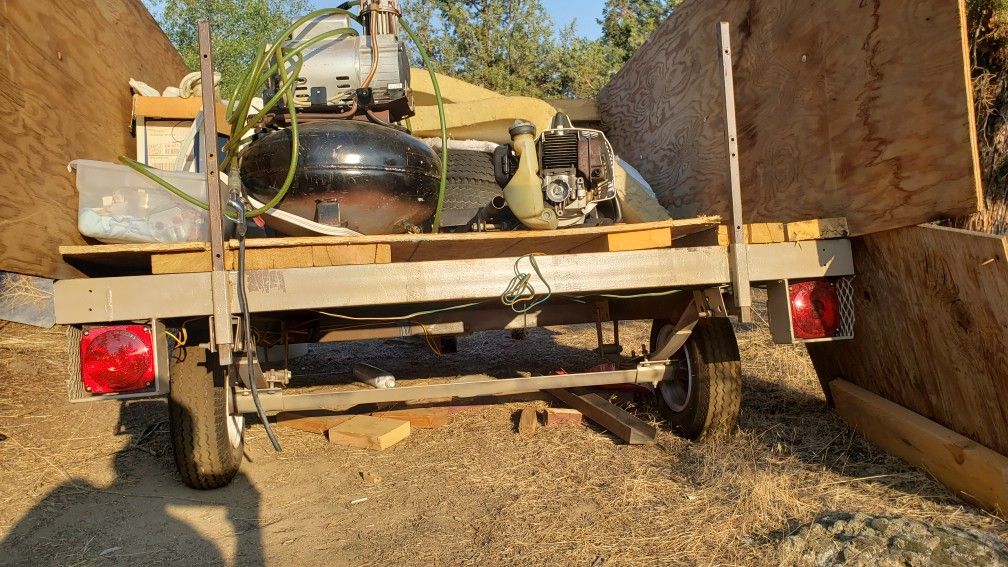Utility trash trailer