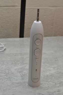 Waterpik Sonic-Fusion 2.0 Professional Electric Toothbrush + Water Flosser White Thumbnail