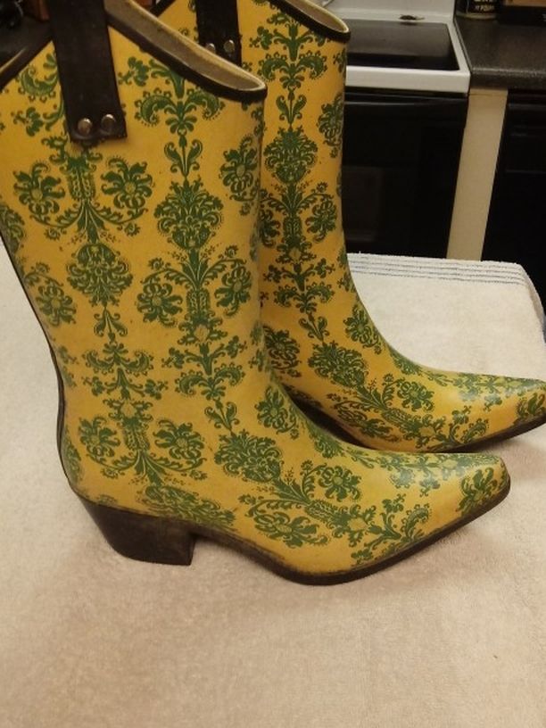 WOMANS NOMAD RUBBER RAIN BOOTS SIZE 9 COWGIRL STYLE