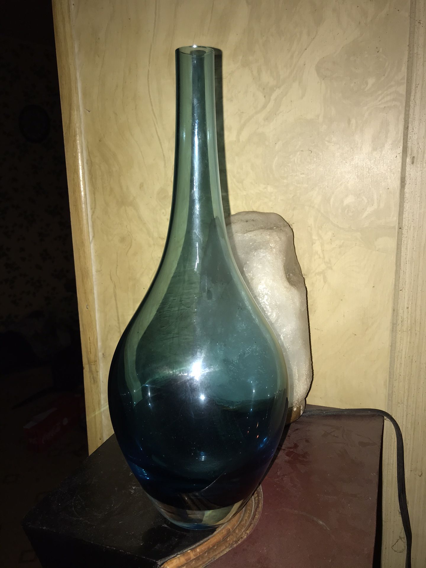 Beautiful Mid Century Modern Blenko Glass Vase