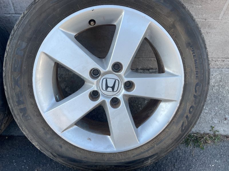 Honda 16 inch aluminum wheels. Fits Honda and Acura 5 on 4.5 - T02391