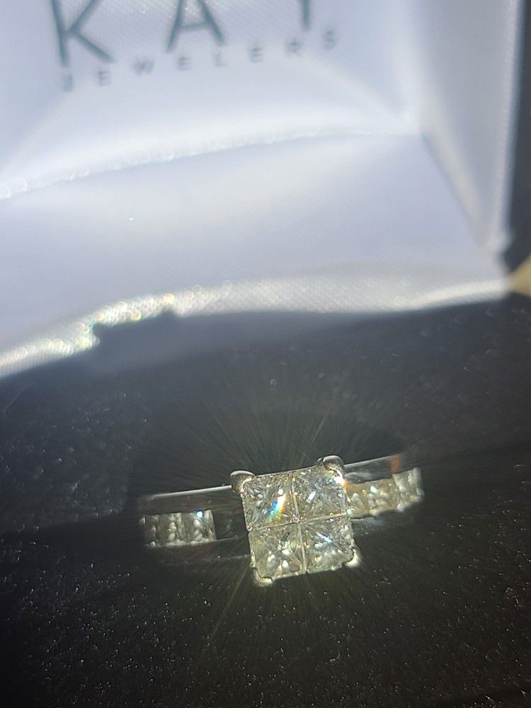1.5 carat diamond engagement ring with 14k white gold