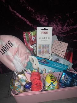 !!ADULT EASTER BASKETS!! Prices Vary! Thumbnail