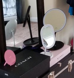 Impressions Vanity Clarity Makeup Mirror Thumbnail
