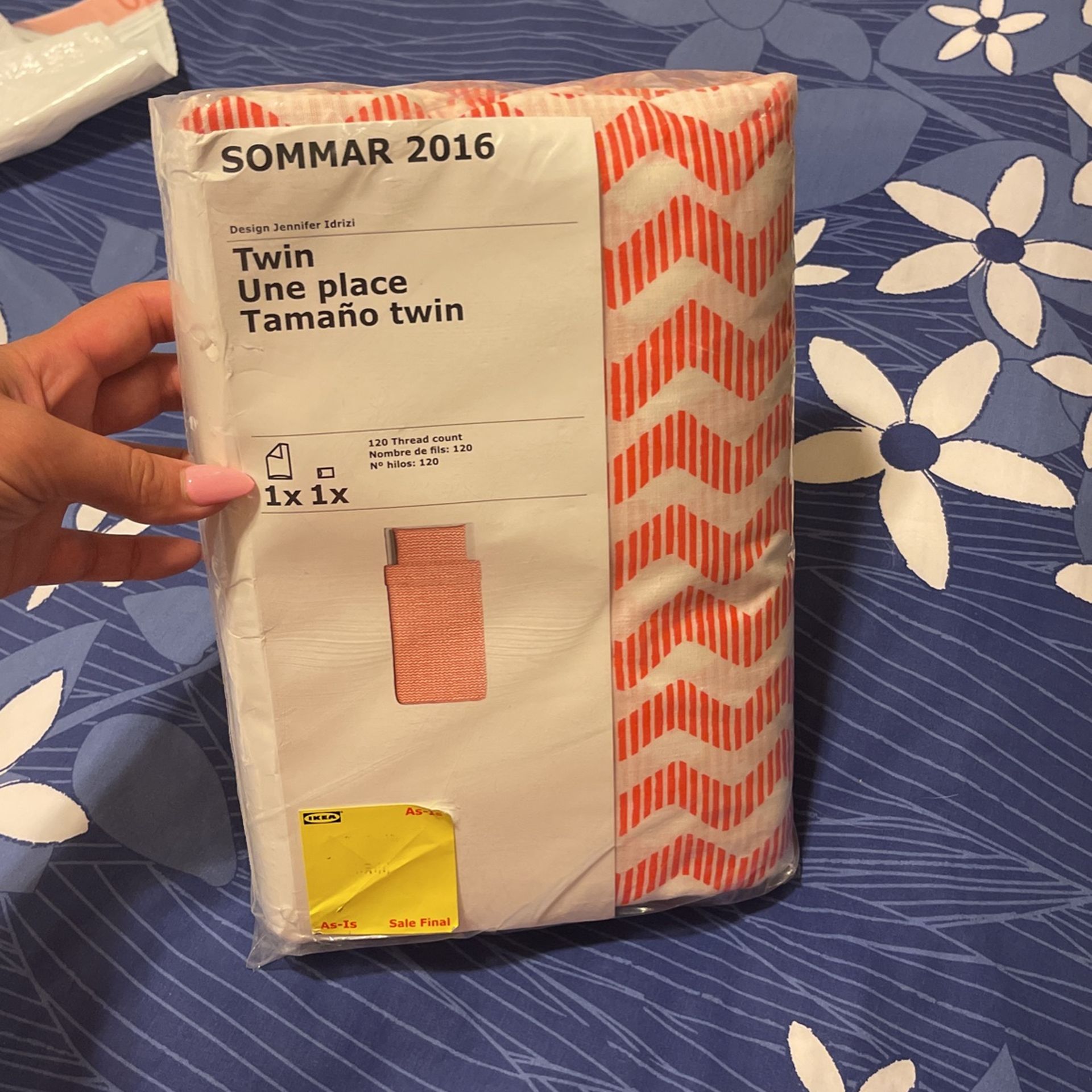 Twin Duvet And 1 Pillow Case, New Set