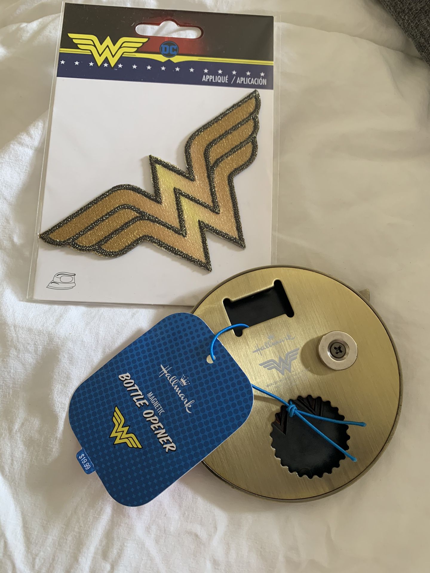 Wonder Woman Bottle Opener And Patch