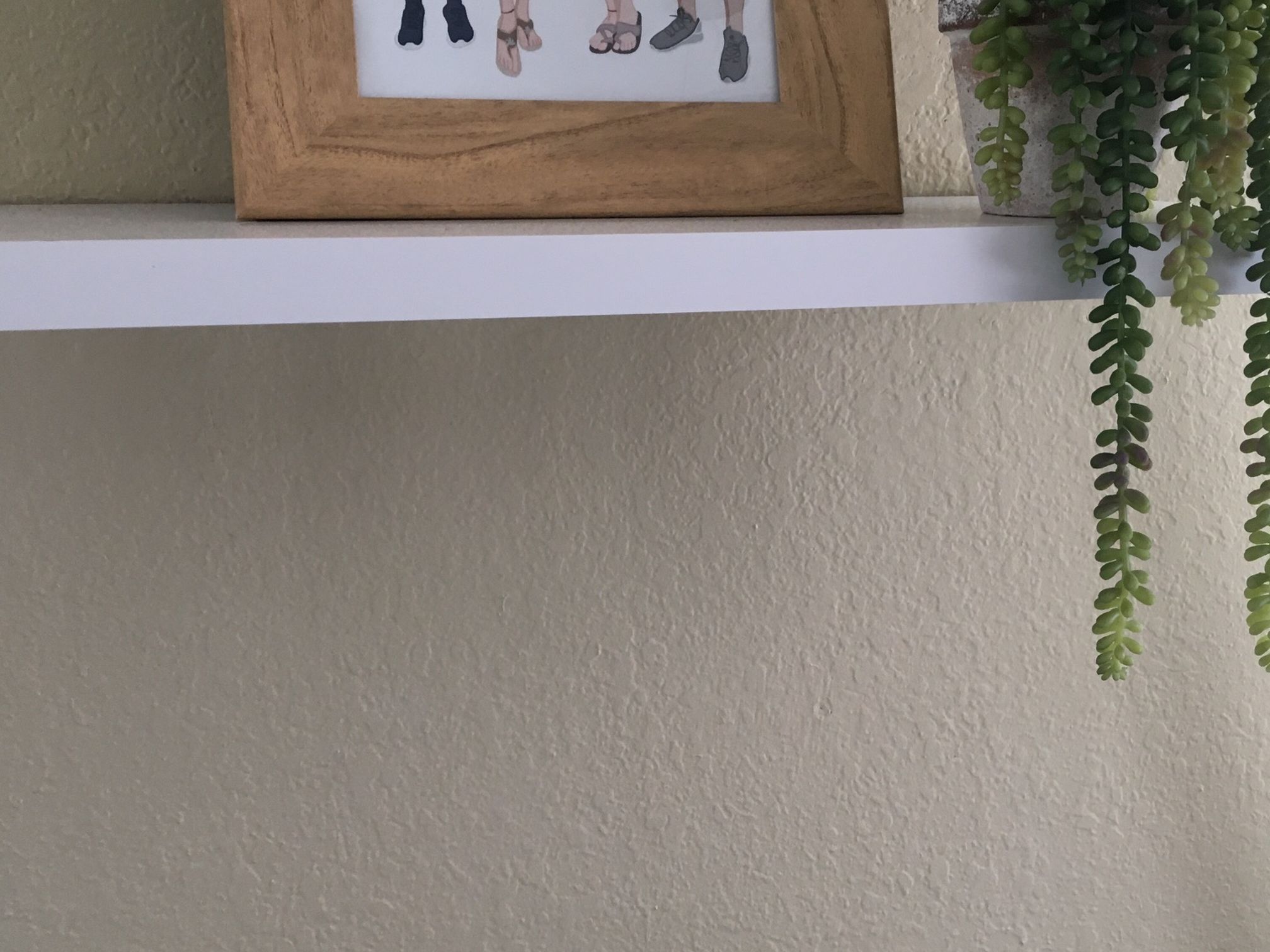 White Wood No Bracket Hanging Shelf