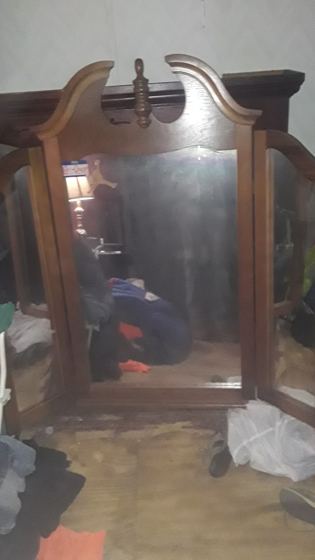 Wall or dresser mirror $10