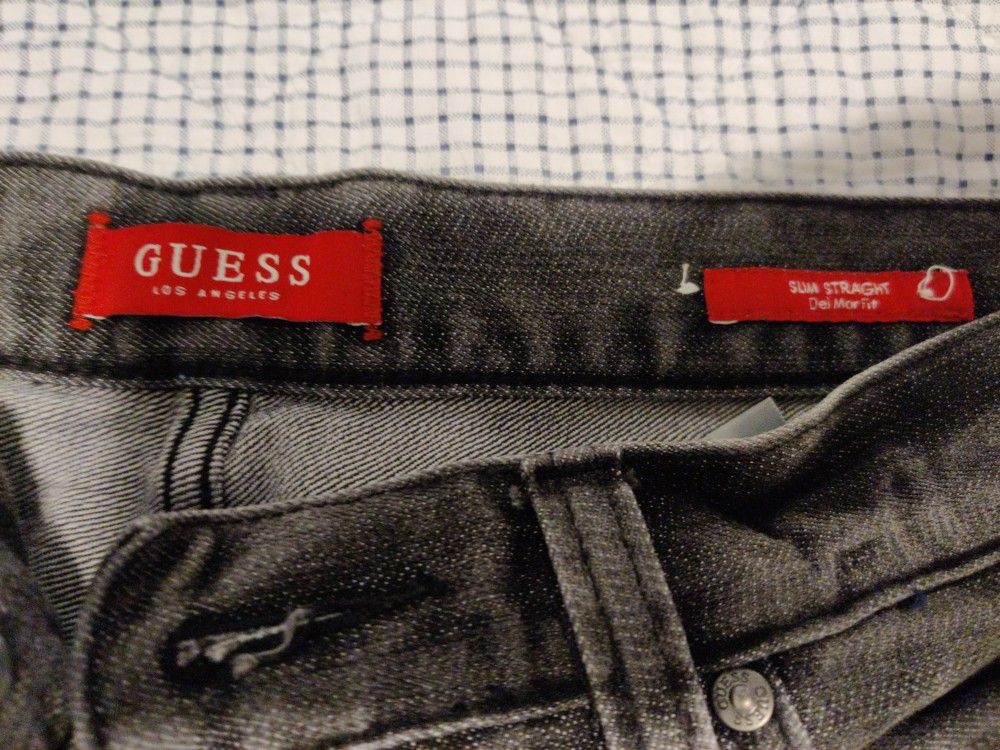 guess jeans 32/22 new