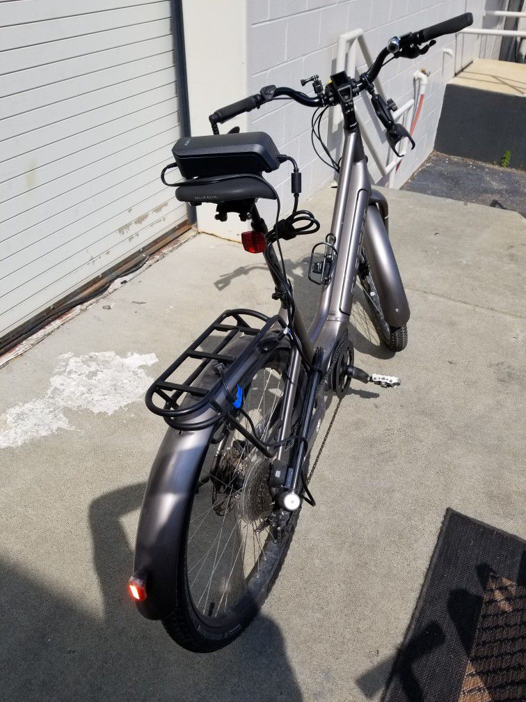 Electra Vale e-bike, Matt Brown, Medium 