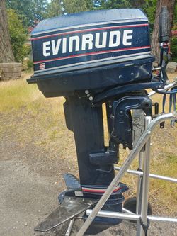 Evinrude 25 Horse Electric start Tiller Thumbnail