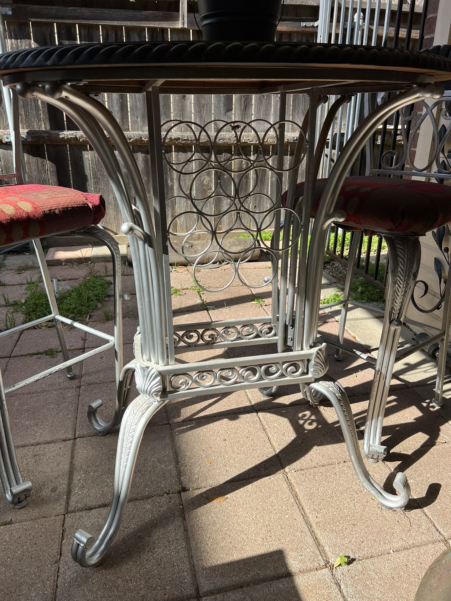 Bistro Table With 4 Chairs