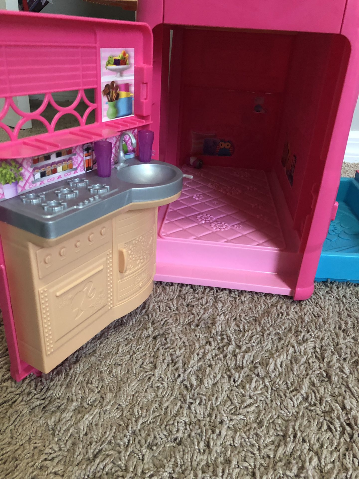 Barbie Camper Van