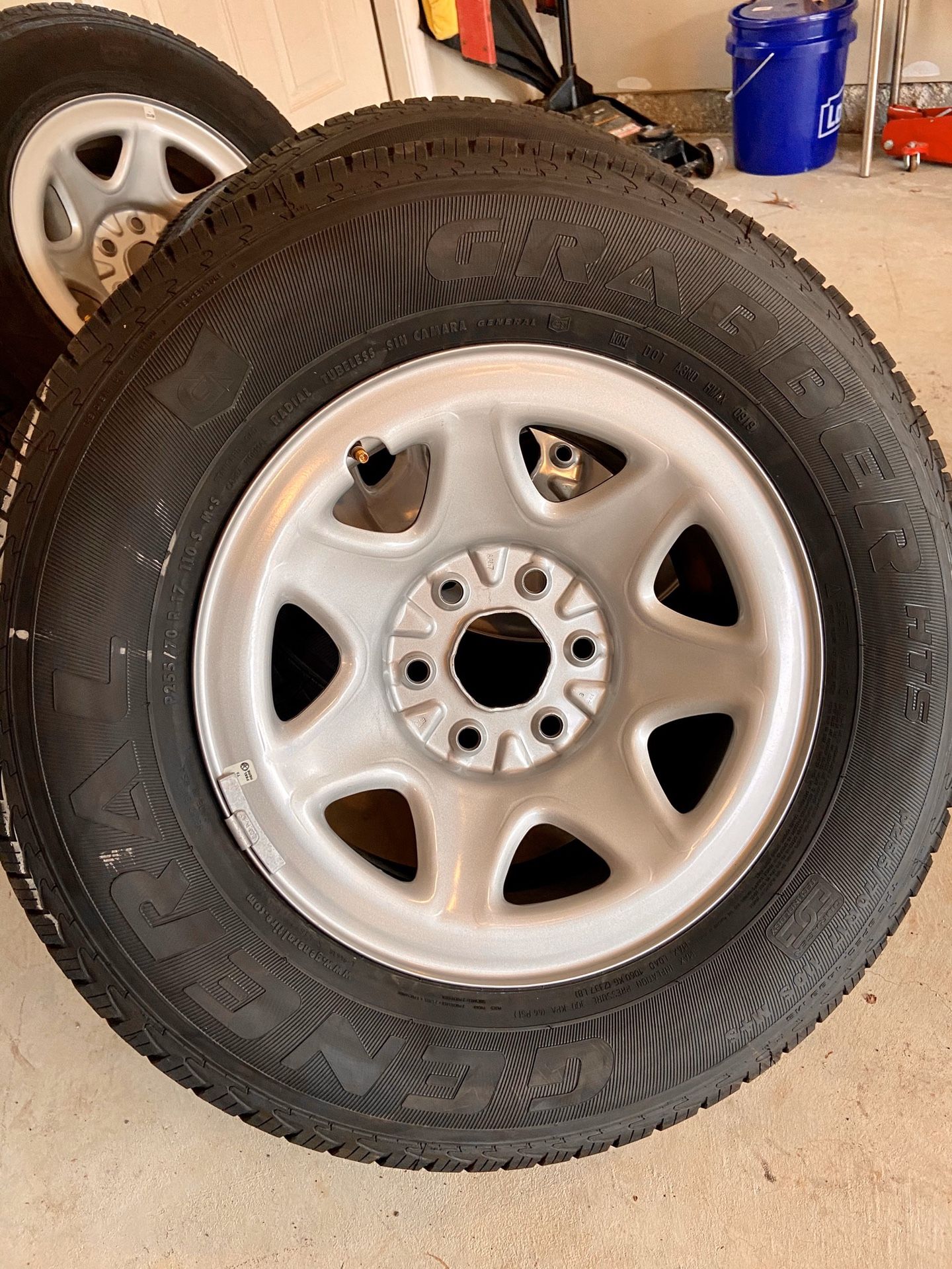 CHEVROLET SILVERADO WHEELS ANS TIRES