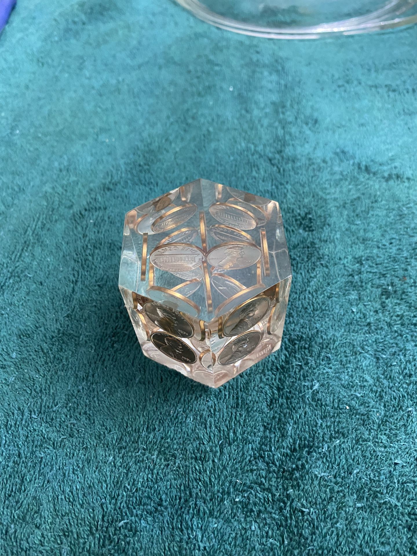 Acrylic Penny Paperweight W 1971 New Pennies . Handsome. Very Slight Nick On One Edge.