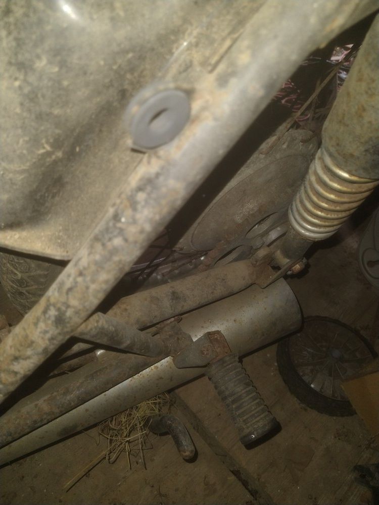 1975 Kawasaki frame