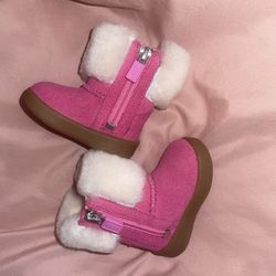 Toddler UGG Boots  Thumbnail