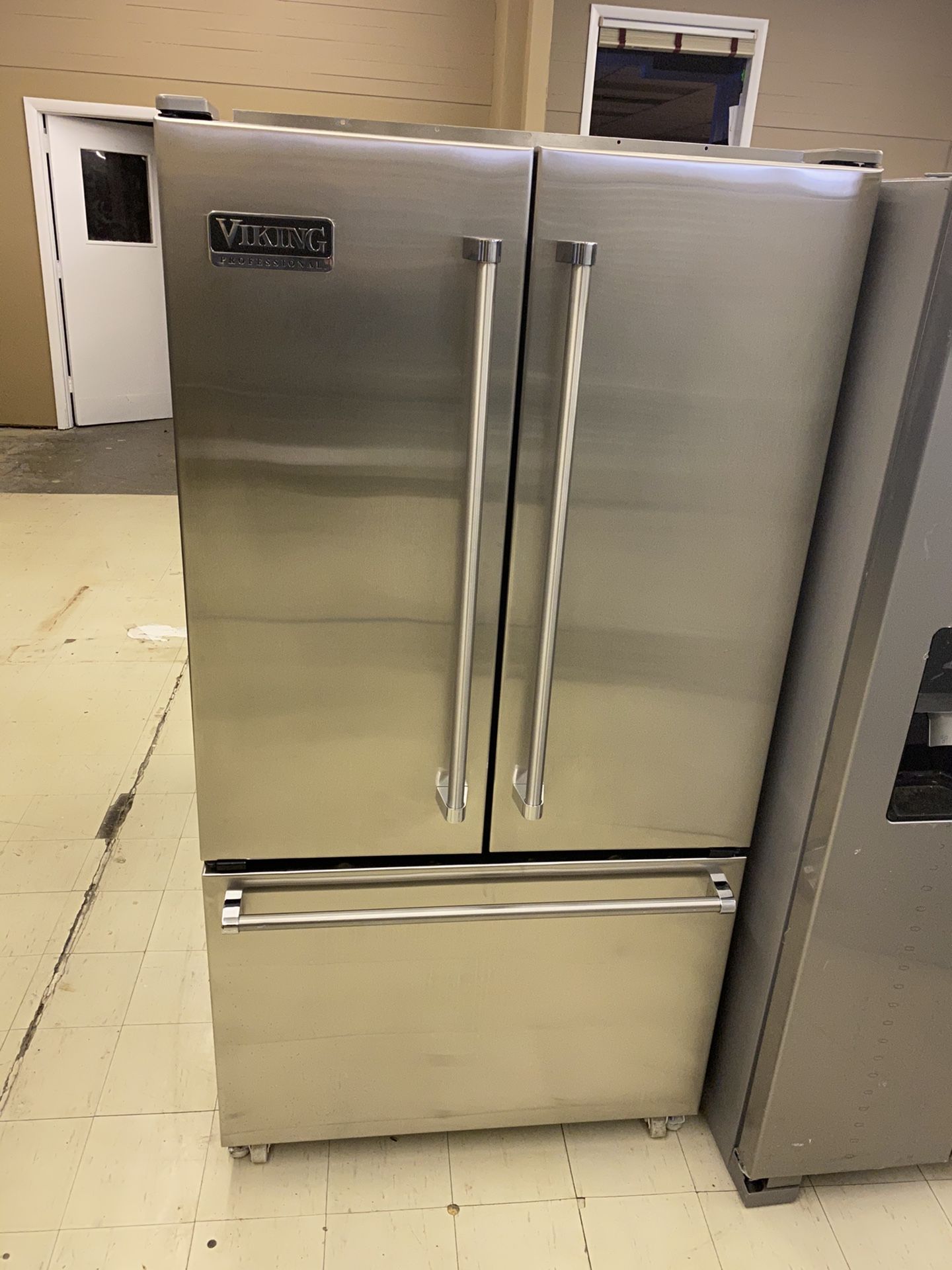 Viking fridge for Sale in Waterbury, CT OfferUp