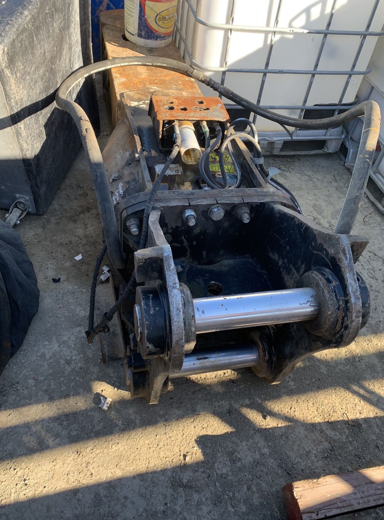 Excavator Concrete Breaker Attachment |
