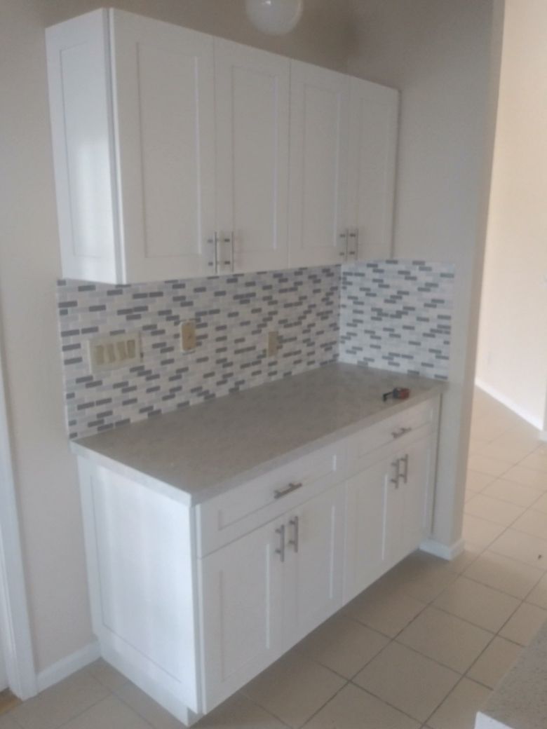Solid wood kitchen complete with quartz