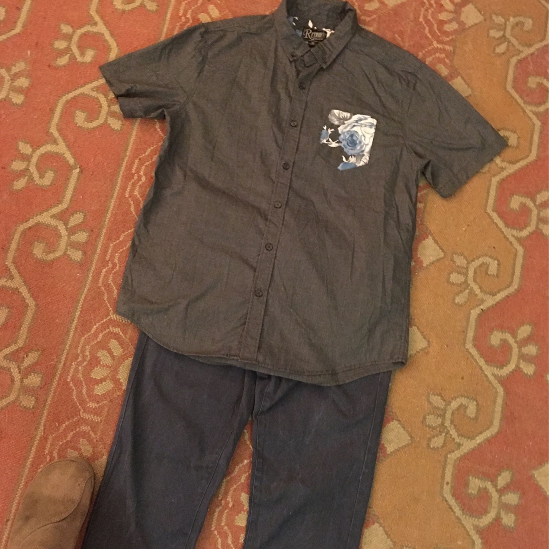 4 Shirts Size Medium & RSQ Chino Pants Size 32x32