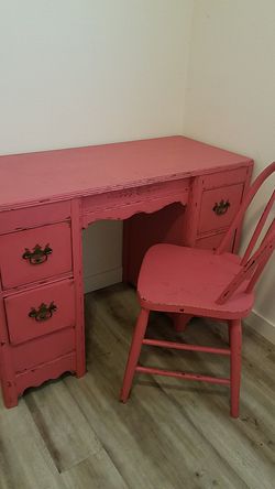 vintage style Pink Desk with chair Thumbnail