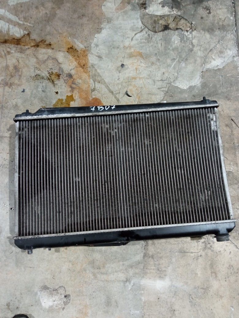 Radiator, Condenser And Fan For 2002 Toyota Avalon Stock 27807