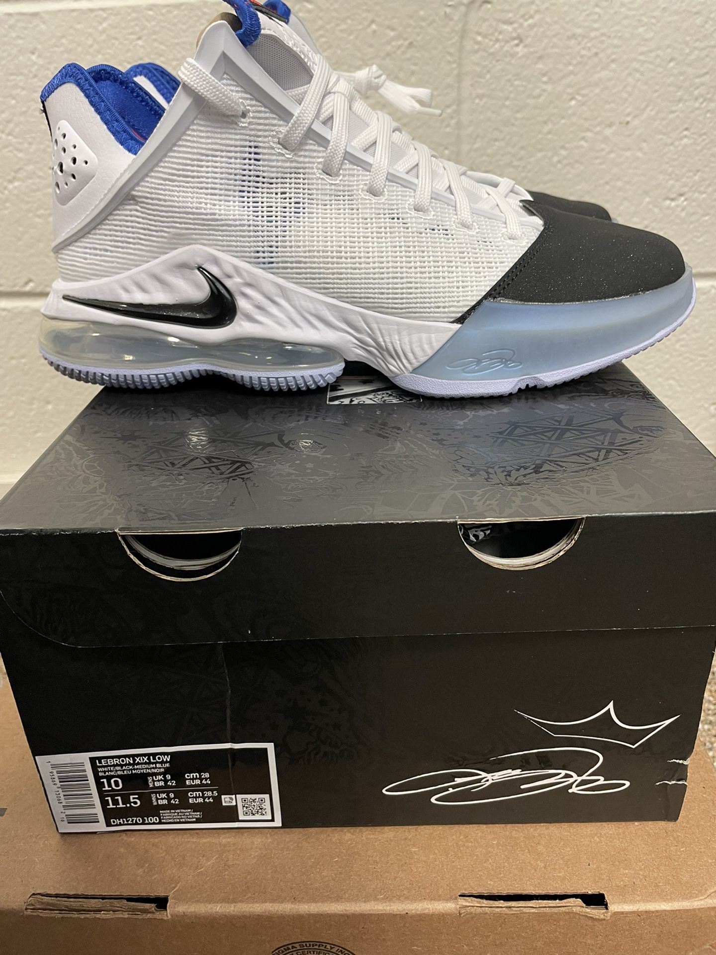 Lebron19 XIX Low Size 10 DS