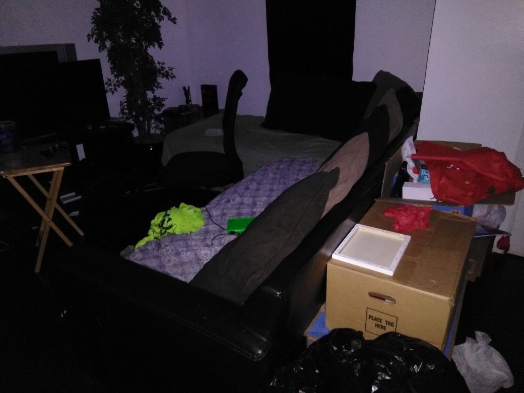 Sectional couch, rolling chairs and TV stand