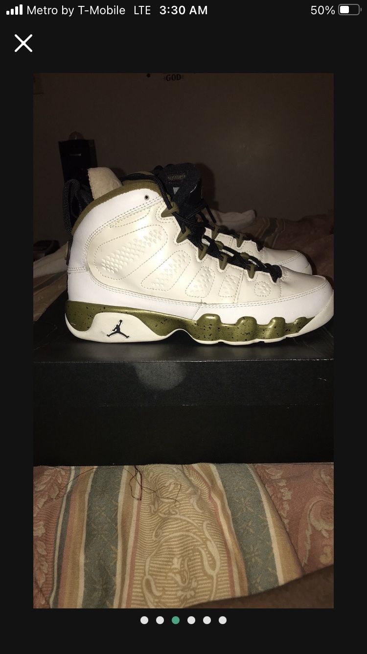 Sneaker