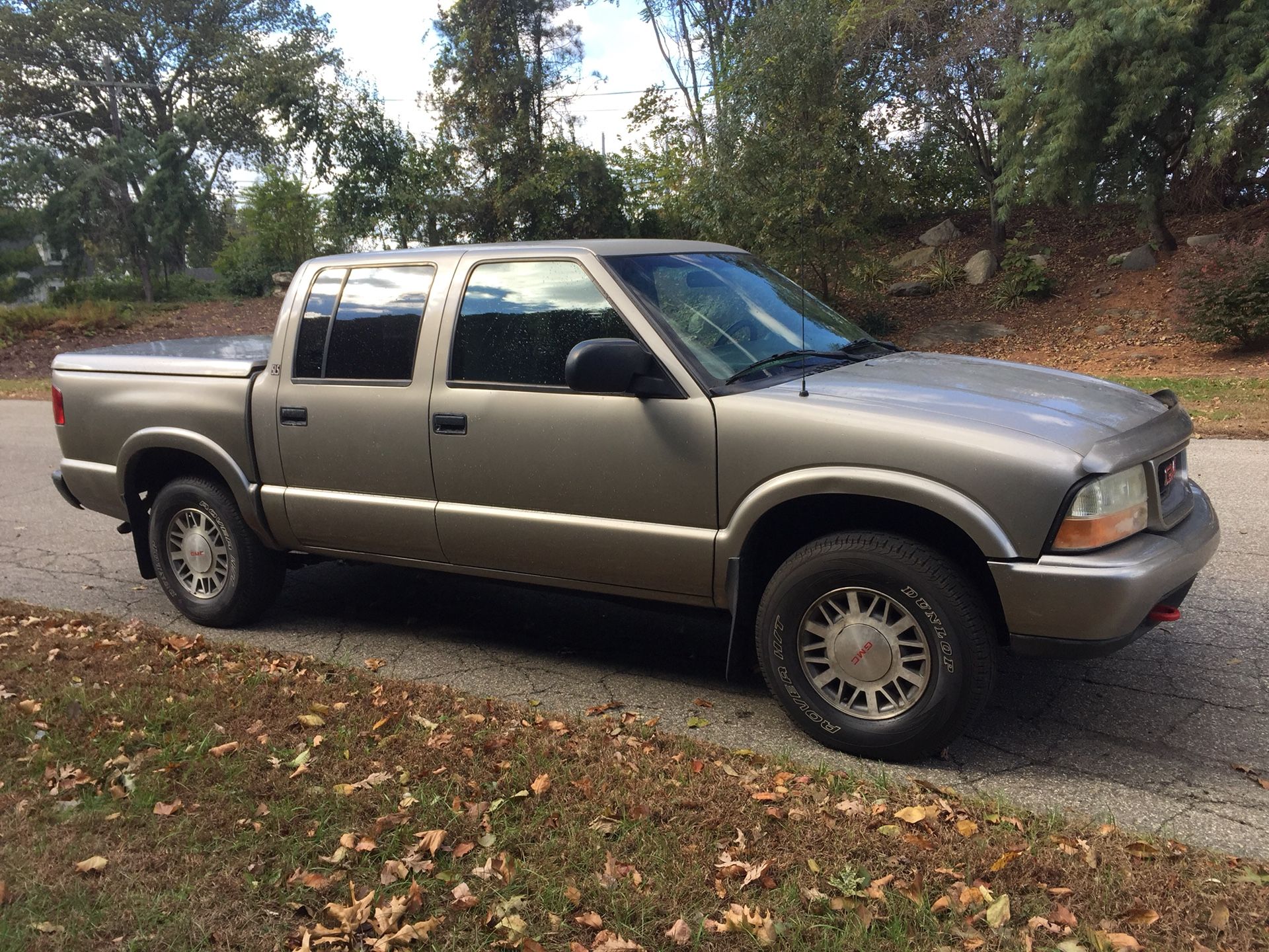 2001 GMC Sonoma for Sale in Milford, CT - OfferUp