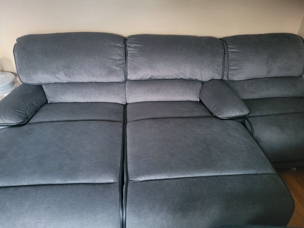 3 Piece Dual Power Reclining Chaise Sectional