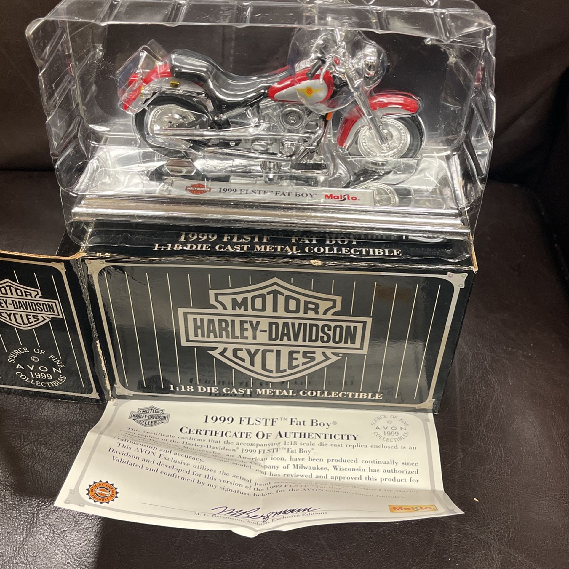 1999 FLSTF FATBOY 1:18 DIE CAST METAL