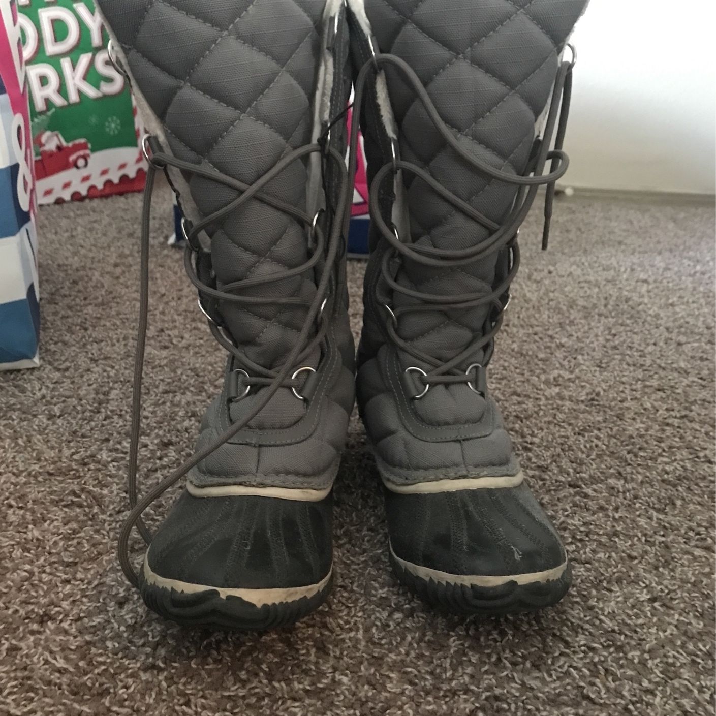 10.5 Snow boots