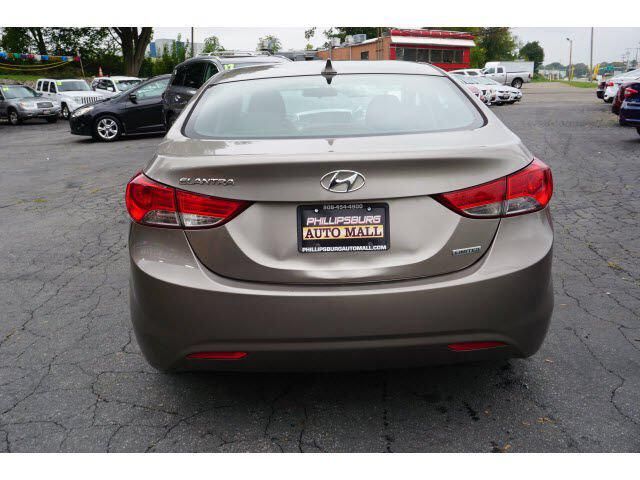 2012 Hyundai Elantra