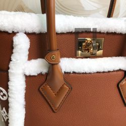 Louis Vuitton Onmyside Brown Bag M58918 25x20x12 cm Thumbnail